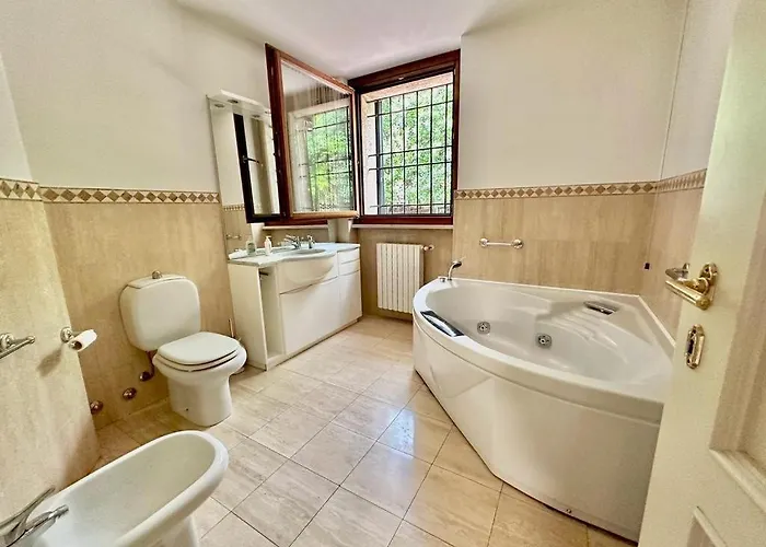 10 Appartement Salò